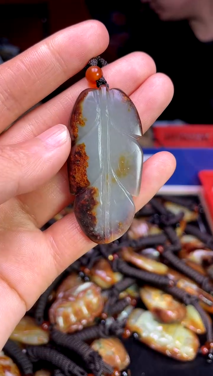 【闪购商品】和田玉未镶嵌颈饰1