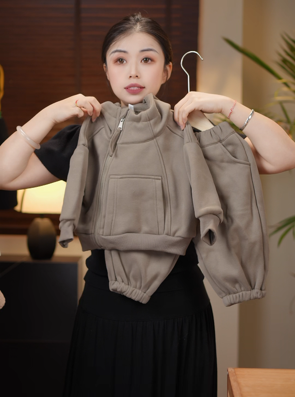 【现货】2025春秋季新款儿童潮流时尚洋气休闲加绒套装33895