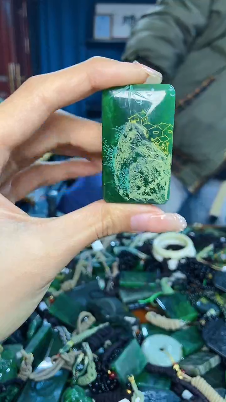 未镶嵌和田玉挂件1