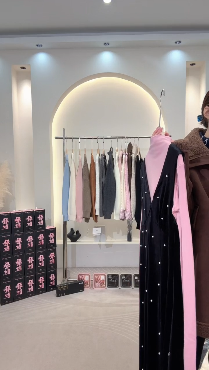 金丝绒长裙一套jun'm