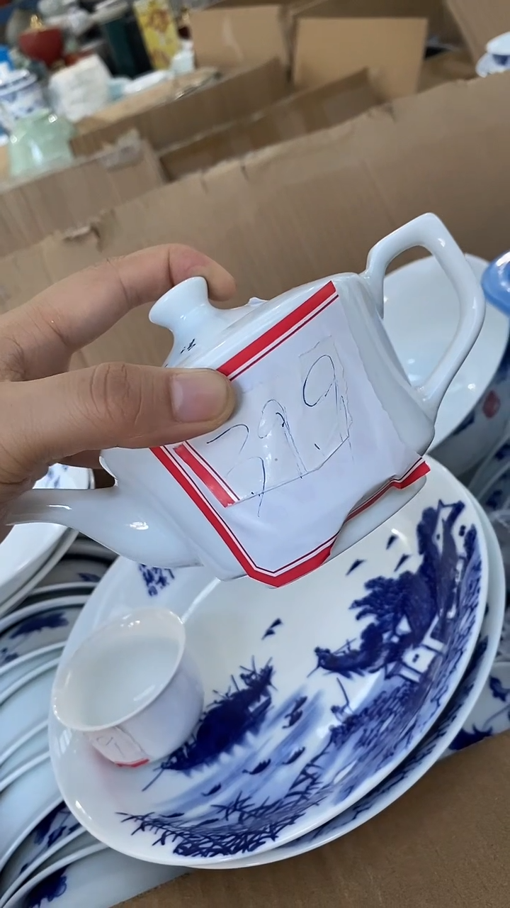 摆件纯白水果茶壶