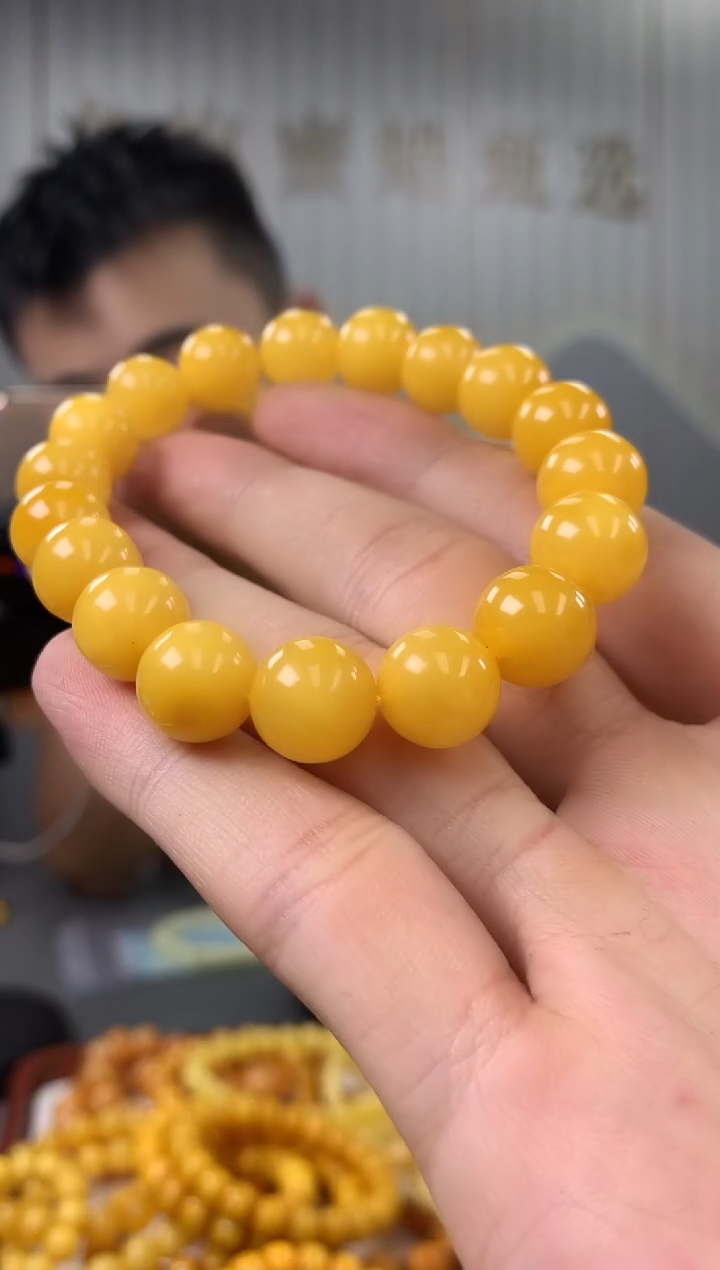 【闪购商品】琥珀裸石未镶嵌手串
