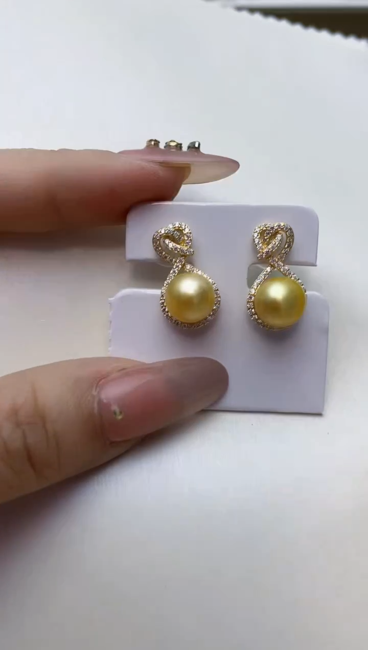 【闪购商品】海水珍珠耳饰银S925镶嵌A39