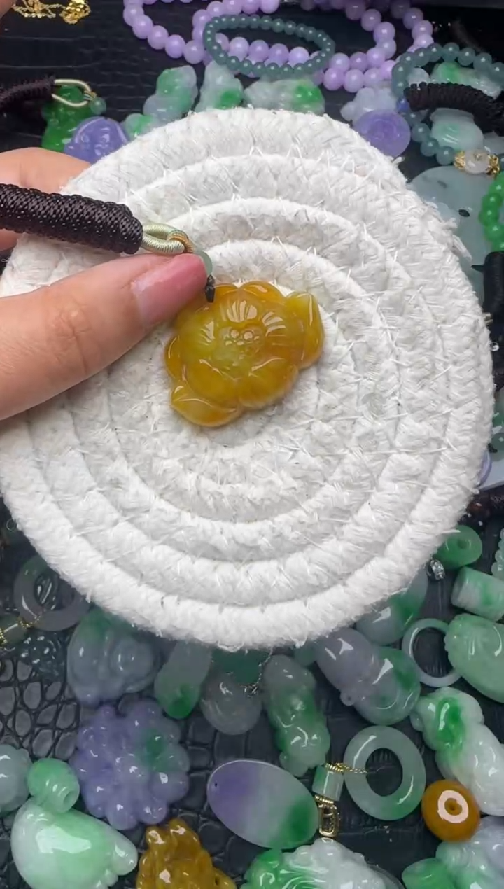 颈饰未镶嵌翡翠缅甸翡翠吊坠