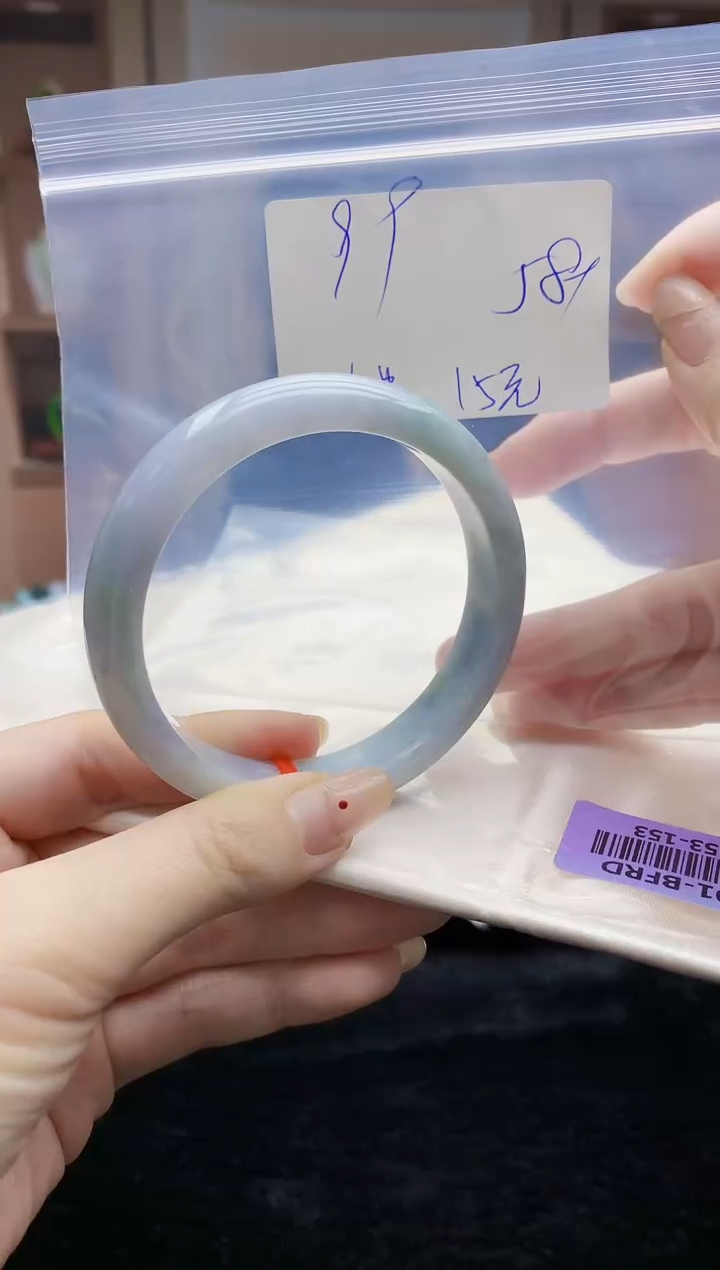 【闪购商品】翡翠手镯未镶嵌0246553688