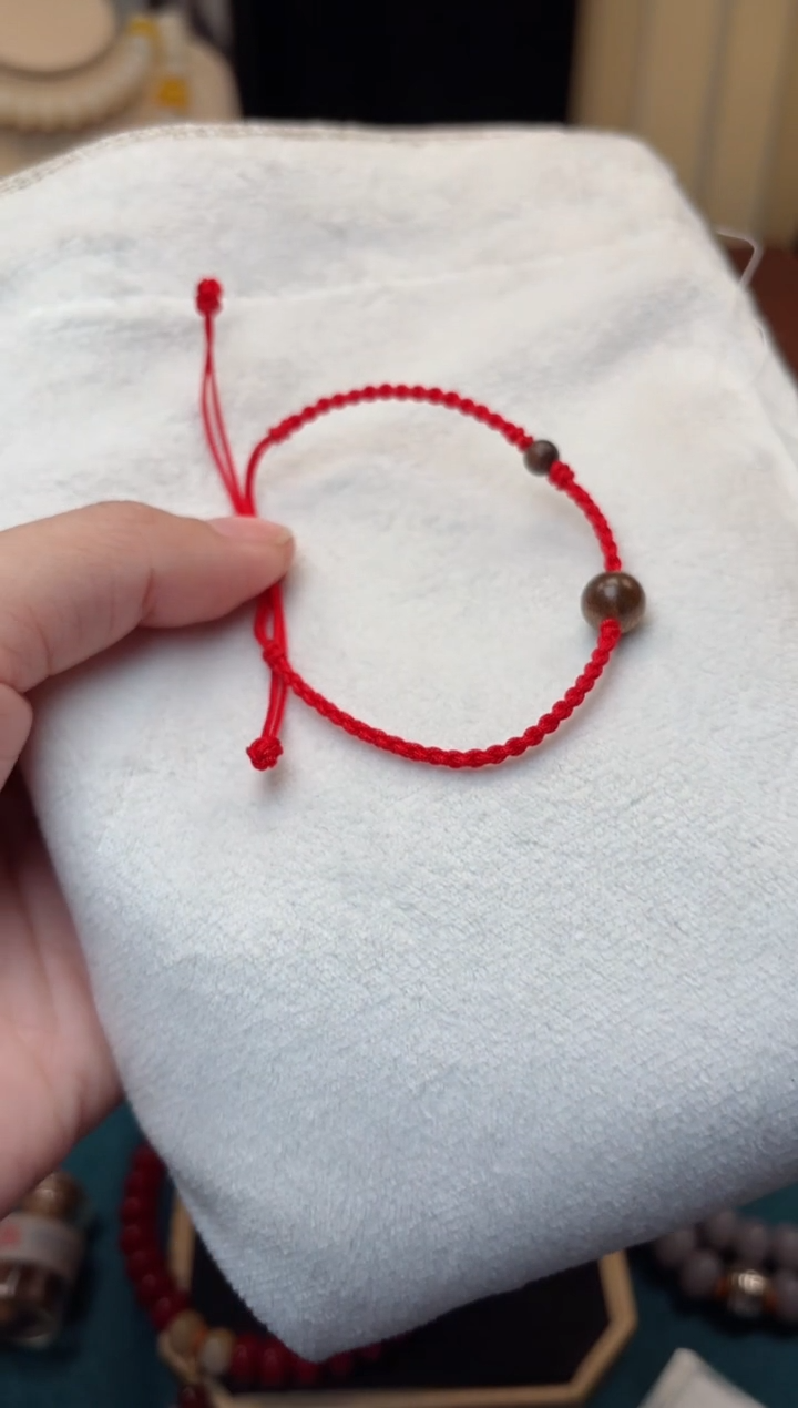 【闪购商品】白玉菩提手串红编绳 沉