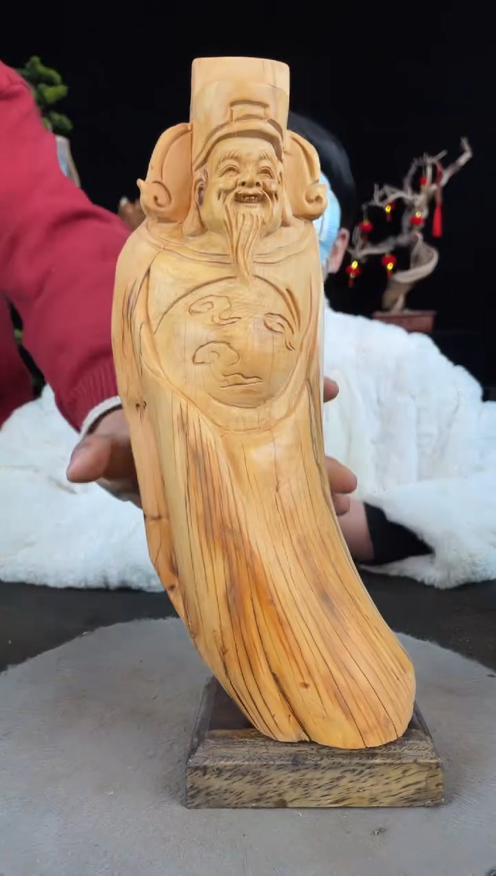 【闪购商品】柏木（崖柏）其他手工摆件,先抢先得!