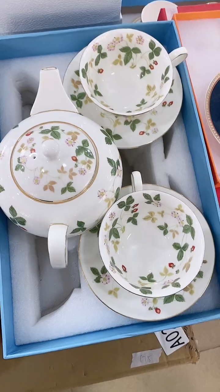 瓷片锅碗瓢盆一件不留@@1