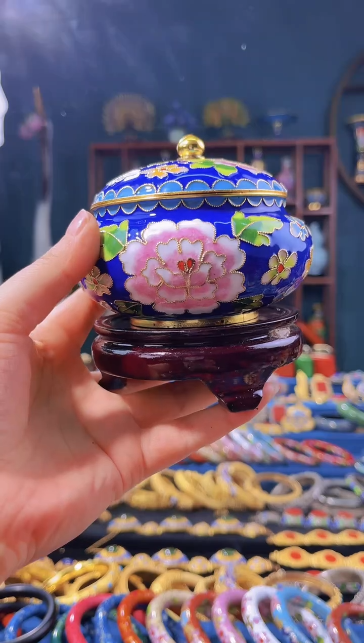 【闪购商品】非遗绝技 花丝捧盒 宝蓝