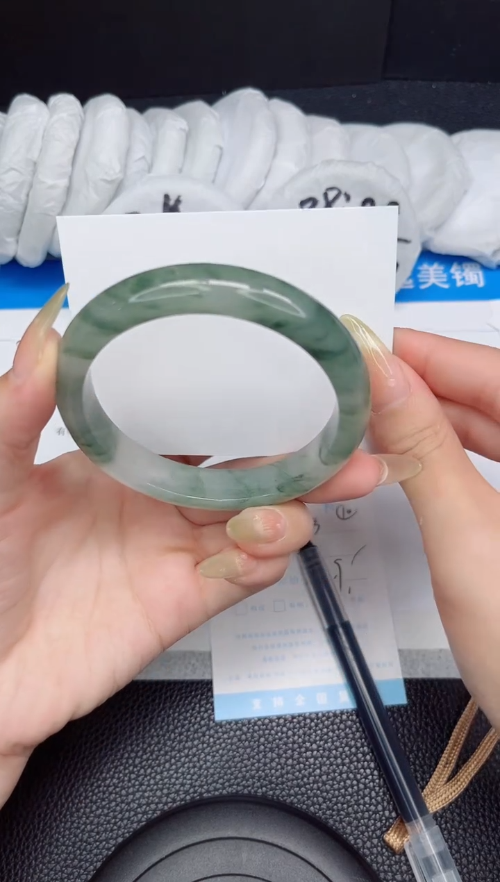 石英质玉手镯未镶嵌63-62.3