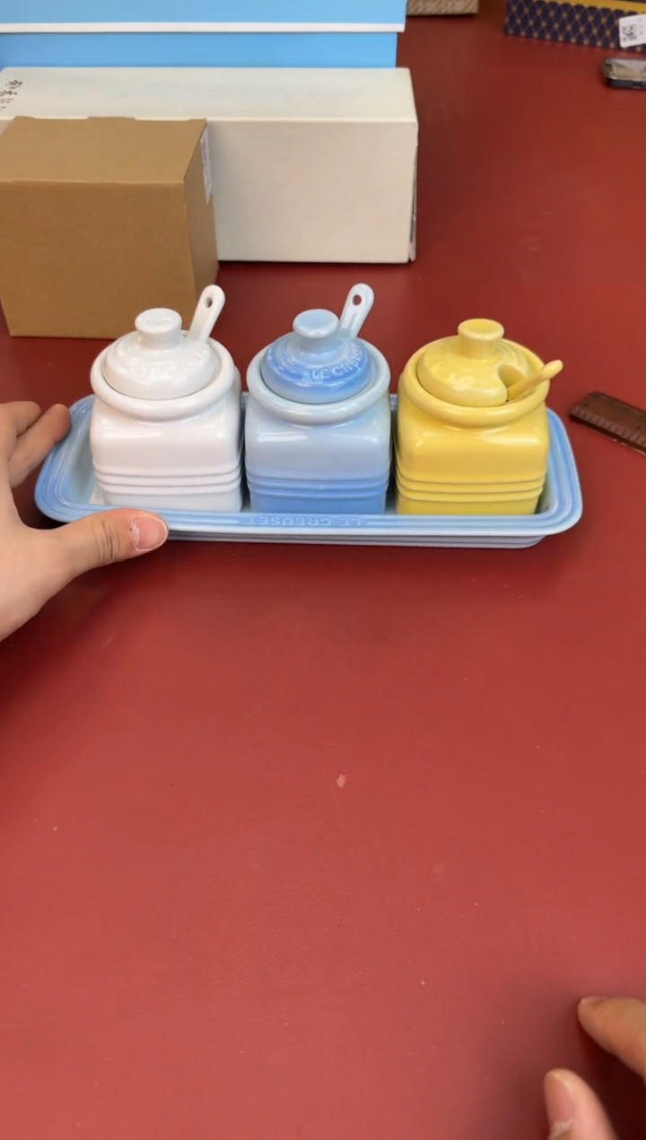 【闪购商品】瓷片新号开播全场漏@@Y484
