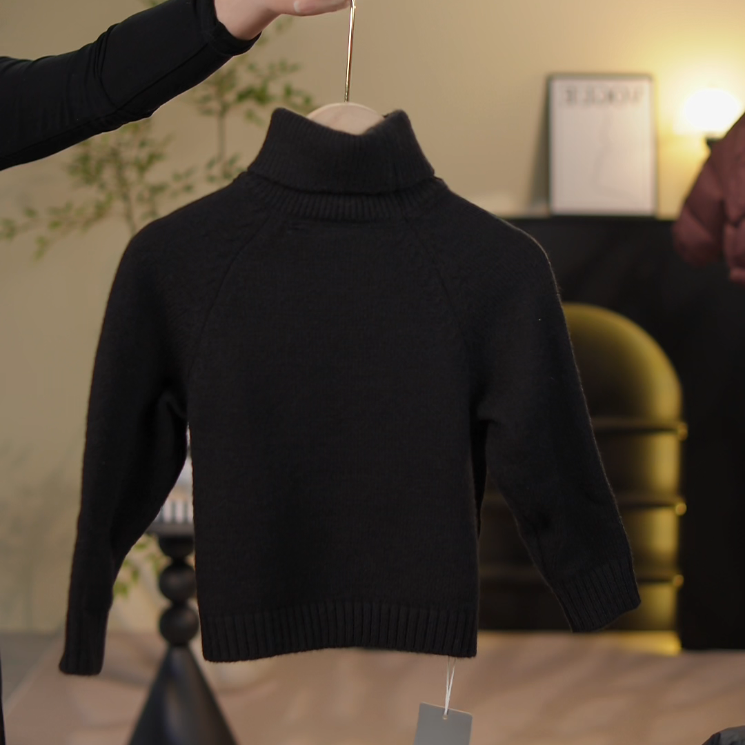 2025新款黑色儿童高领套头冬季长袖百搭男女同款毛衣