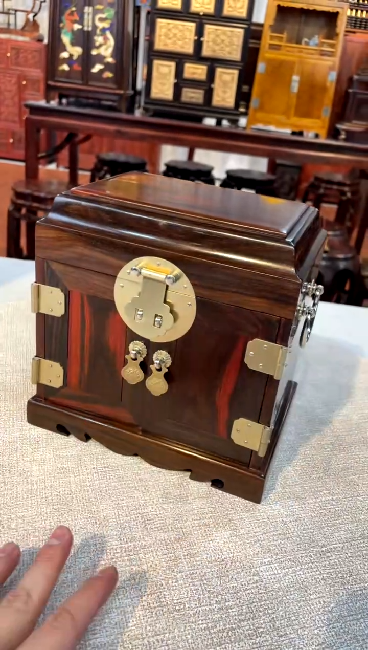 【闪购商品】红酸枝木类箱官皮箱