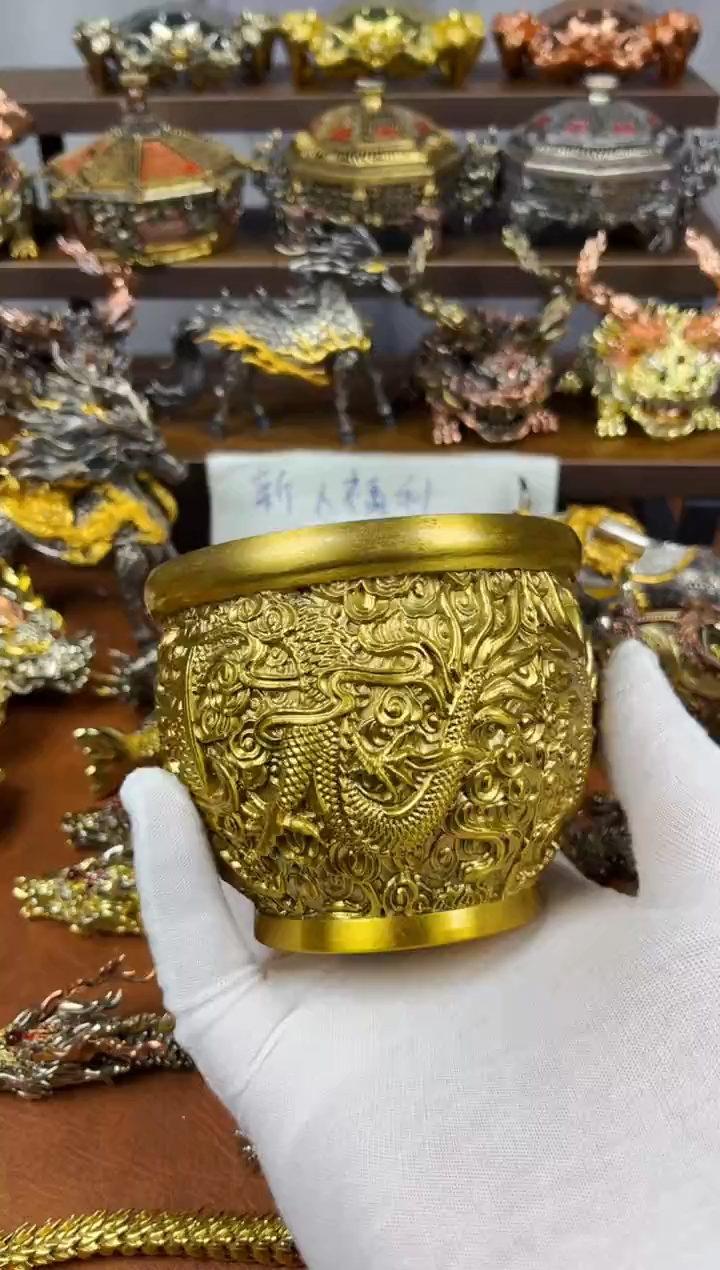 龙纹缸黄铜摆件500g