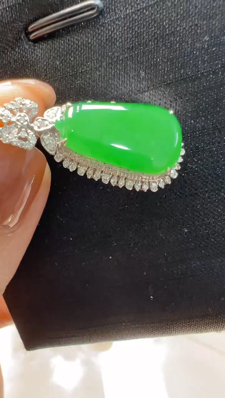 【闪购商品】翡翠吊坠(不含链)18K金镶嵌多样性团购发一件