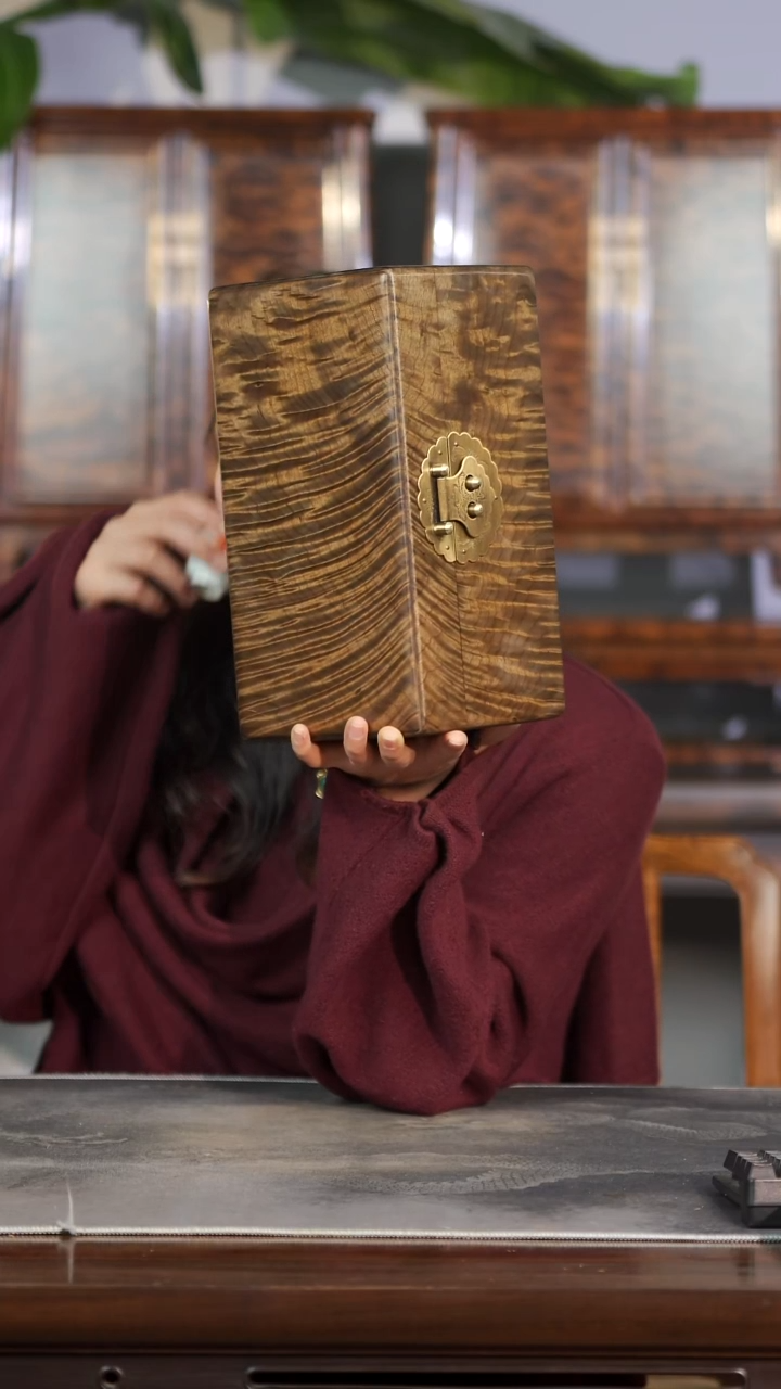 金丝楠满水波精工一木一器收纳盒535