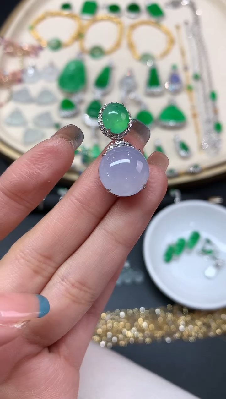 【闪购商品】翡翠吊坠(不含链)18K金镶嵌吊坠A510|15800