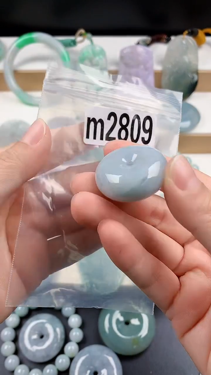 颈饰未镶嵌翡翠天然翡翠吊坠挂件