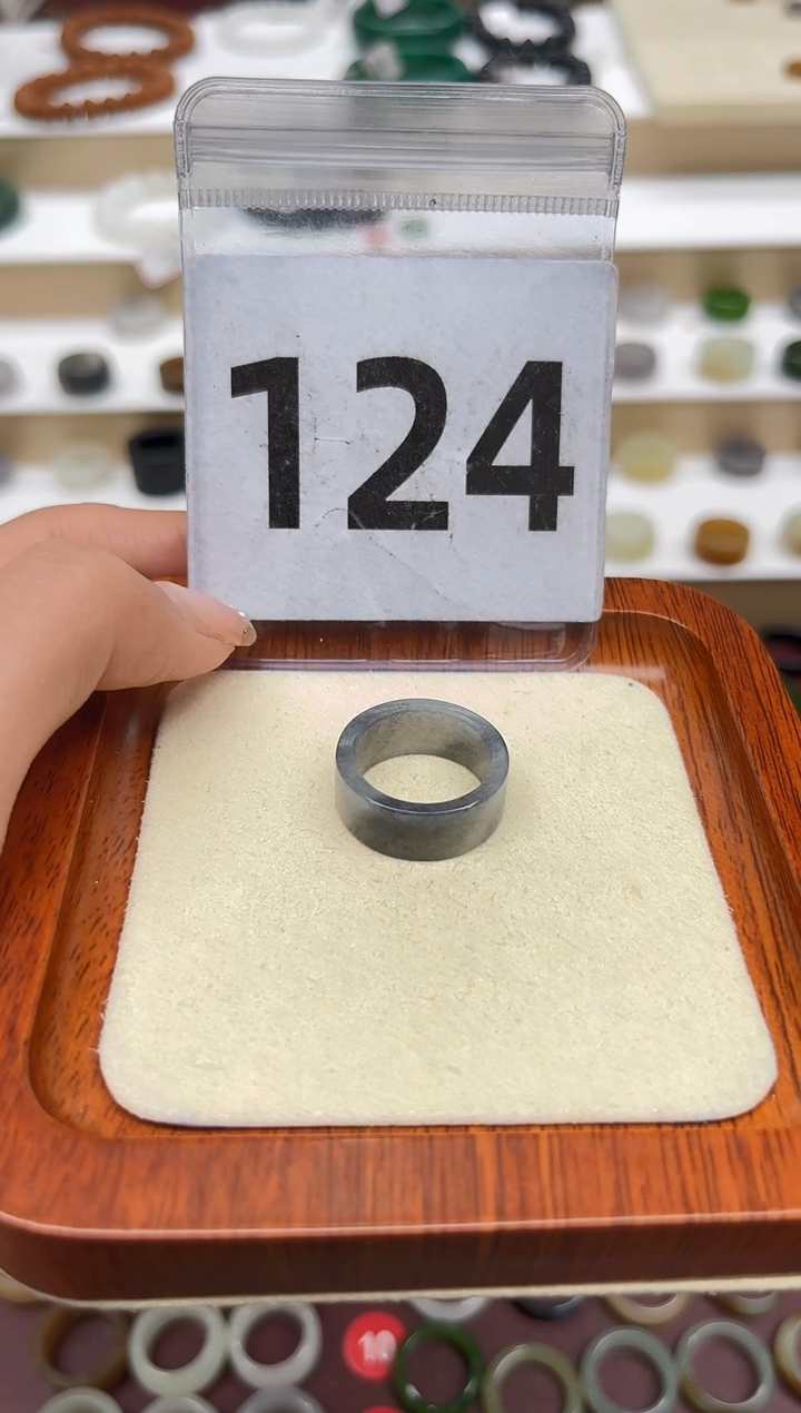 【闪购商品】和田玉戒指未镶嵌14号 