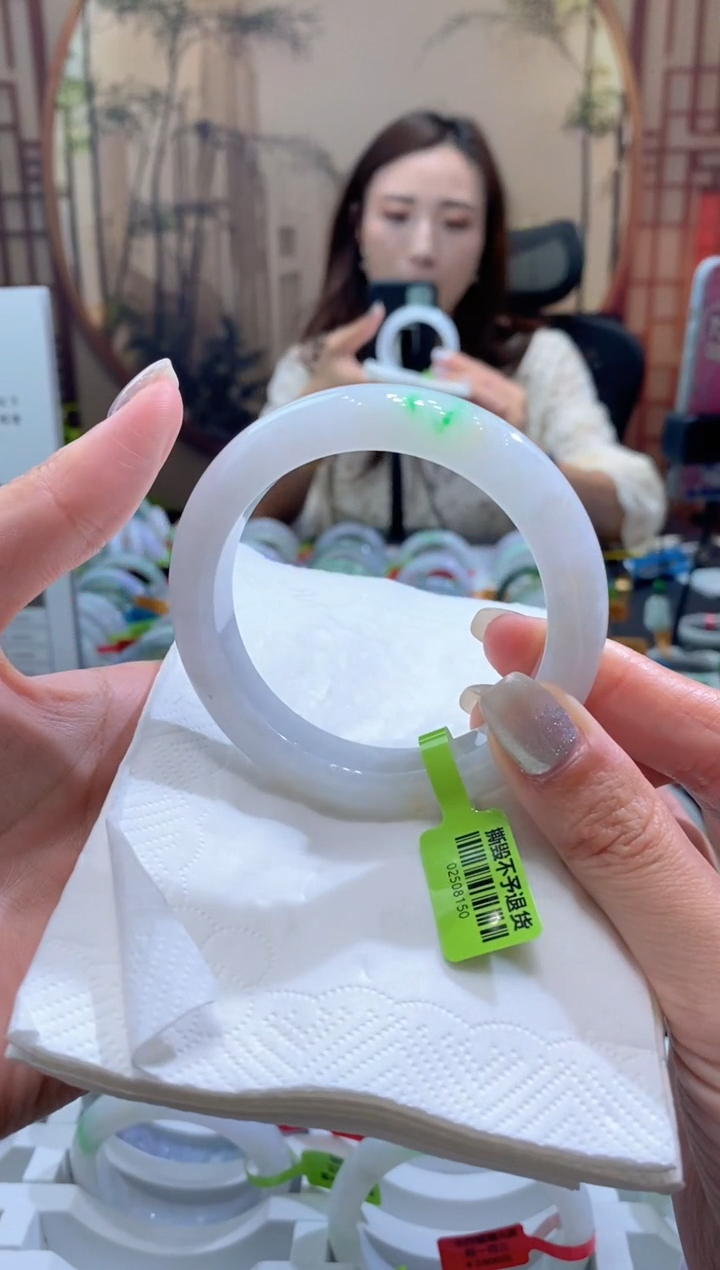 未镶嵌手镯翡翠000072897