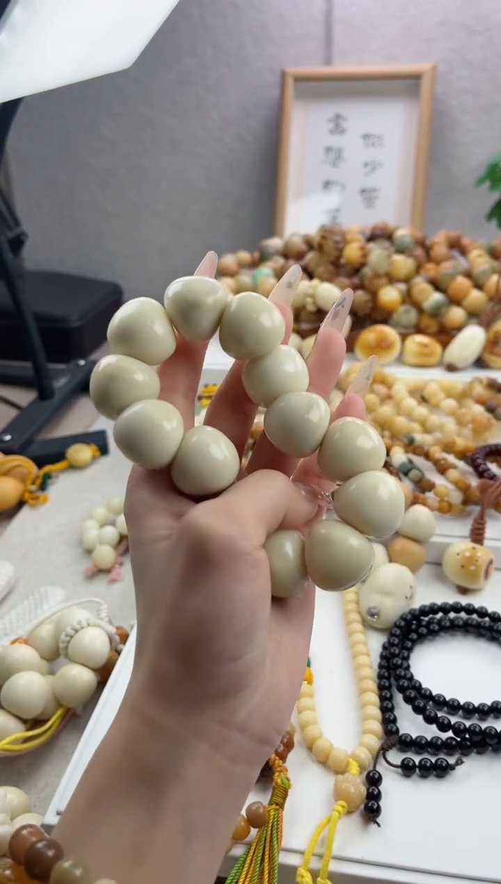 【闪购商品】菩提根/象牙果手串象牙果蒜瓣肠22*23mm手串