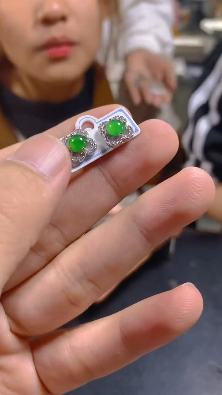 【闪购商品】翡翠耳饰未镶嵌0246408441/多样性发一