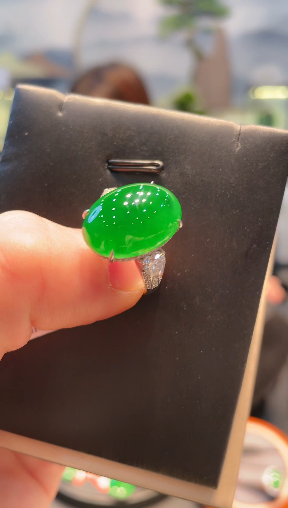 【闪购商品】翡翠颈饰18K金镶嵌A86戒指