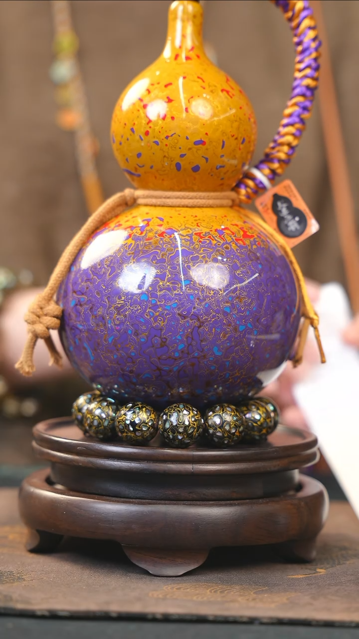 【闪购商品】Yi233漆艺酒葫芦不包手串及旋转底座