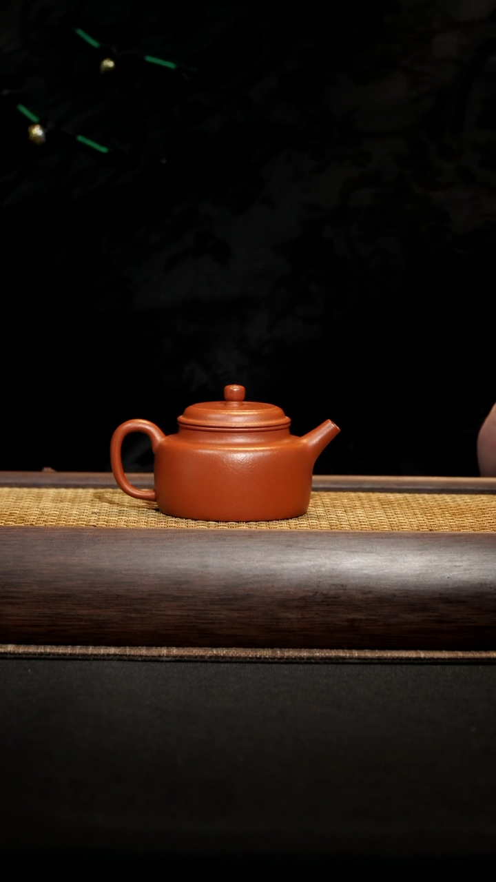 【闪购商品】紫砂茶壶德钟 朱泥110毫升