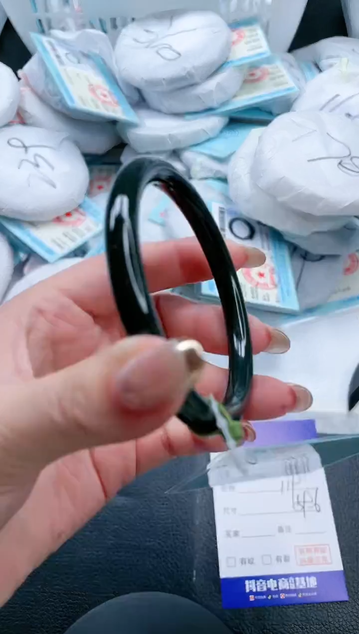 【闪购商品】和田玉手镯未镶嵌21V389-55