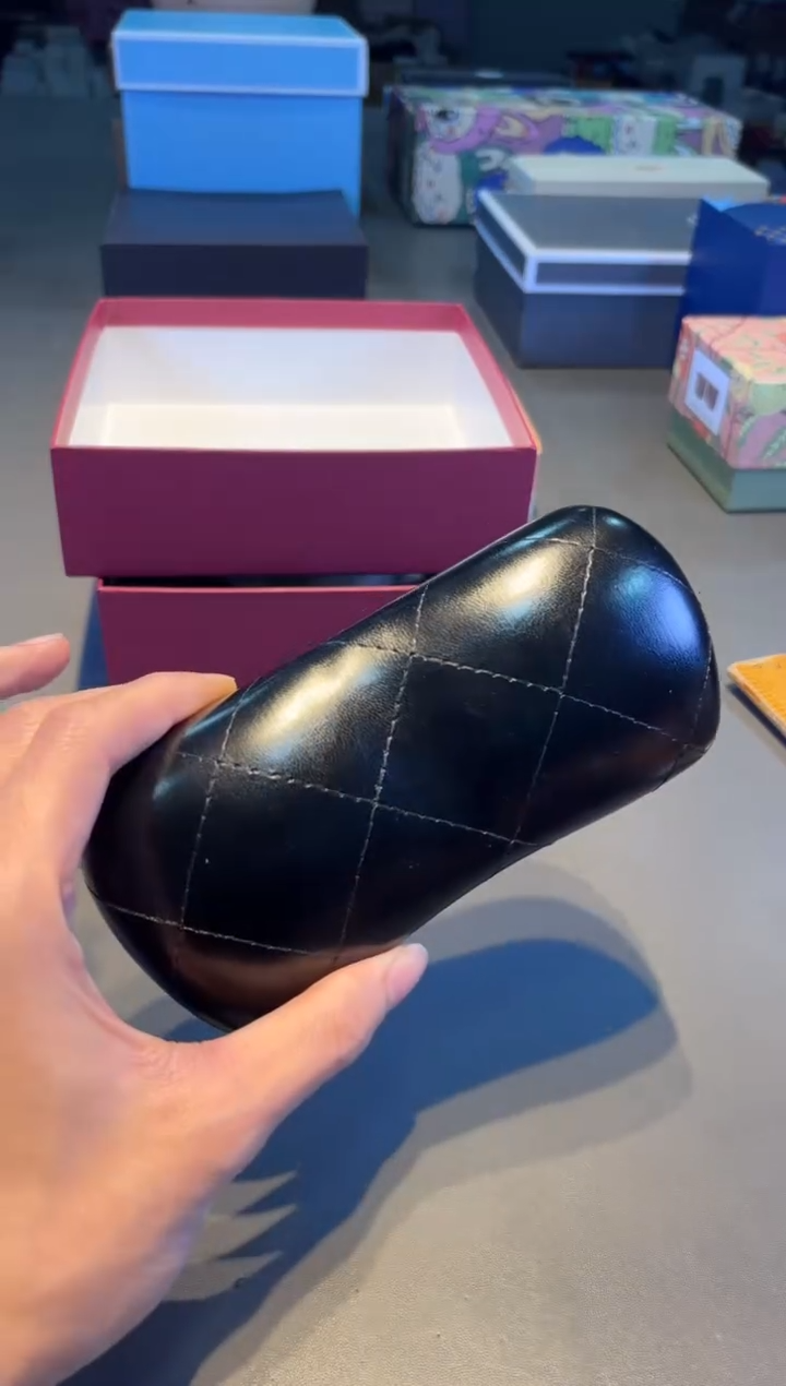 乡黑 小新全球仓小新全球仓小新全球仓