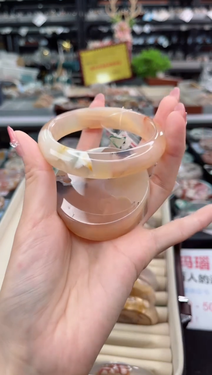 【闪购商品】石英质玉手镯未镶嵌58圈口（赠品镯心）301