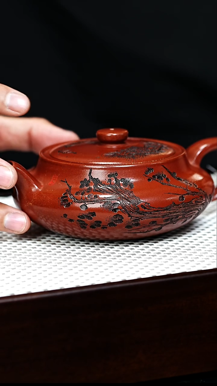 茶壶紫砂宜兴紫砂 龙血砂桑盘 王燕