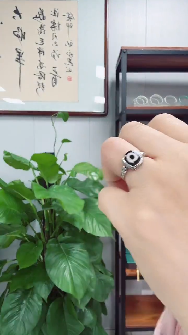 无925银一眼戒指