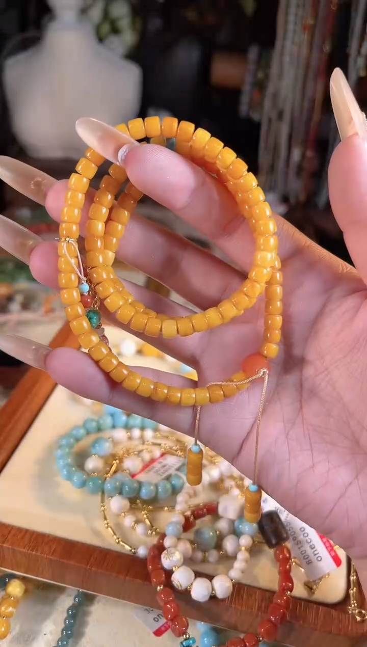 【闪购商品】蜜蜡手链未镶嵌多样性发货其一