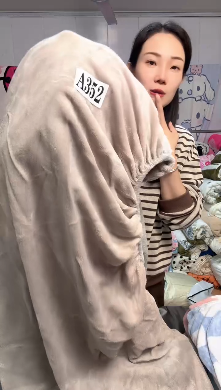 牛奶绒352瑕疵无售后介意勿拍听介绍