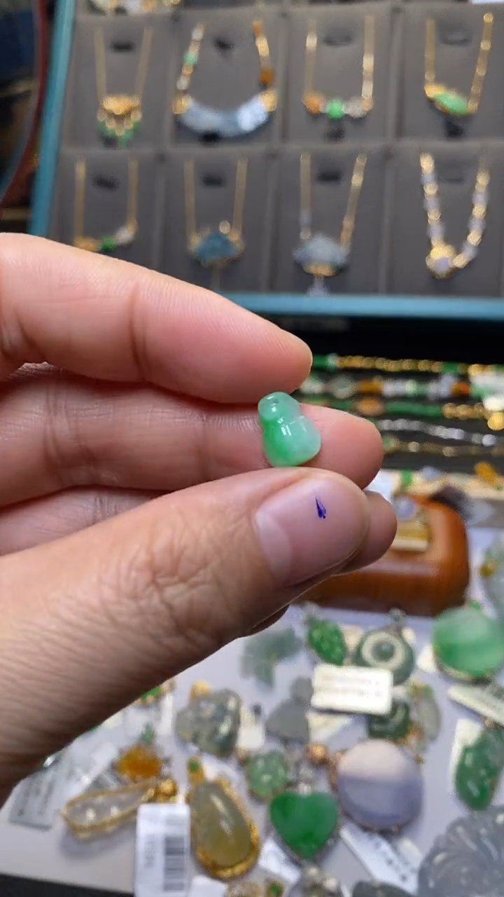 颈饰未镶嵌翡翠净货34139