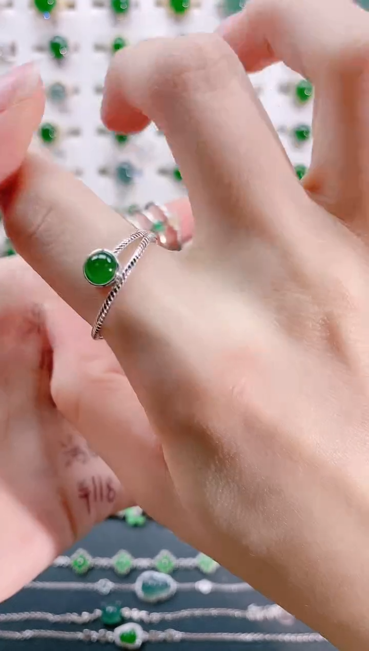 【闪购商品】翡翠戒指银S925镶嵌天然翡翠