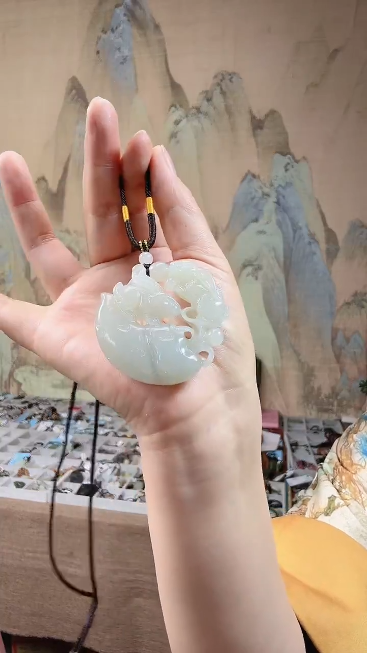 【闪购商品】和田玉颈饰未镶嵌.