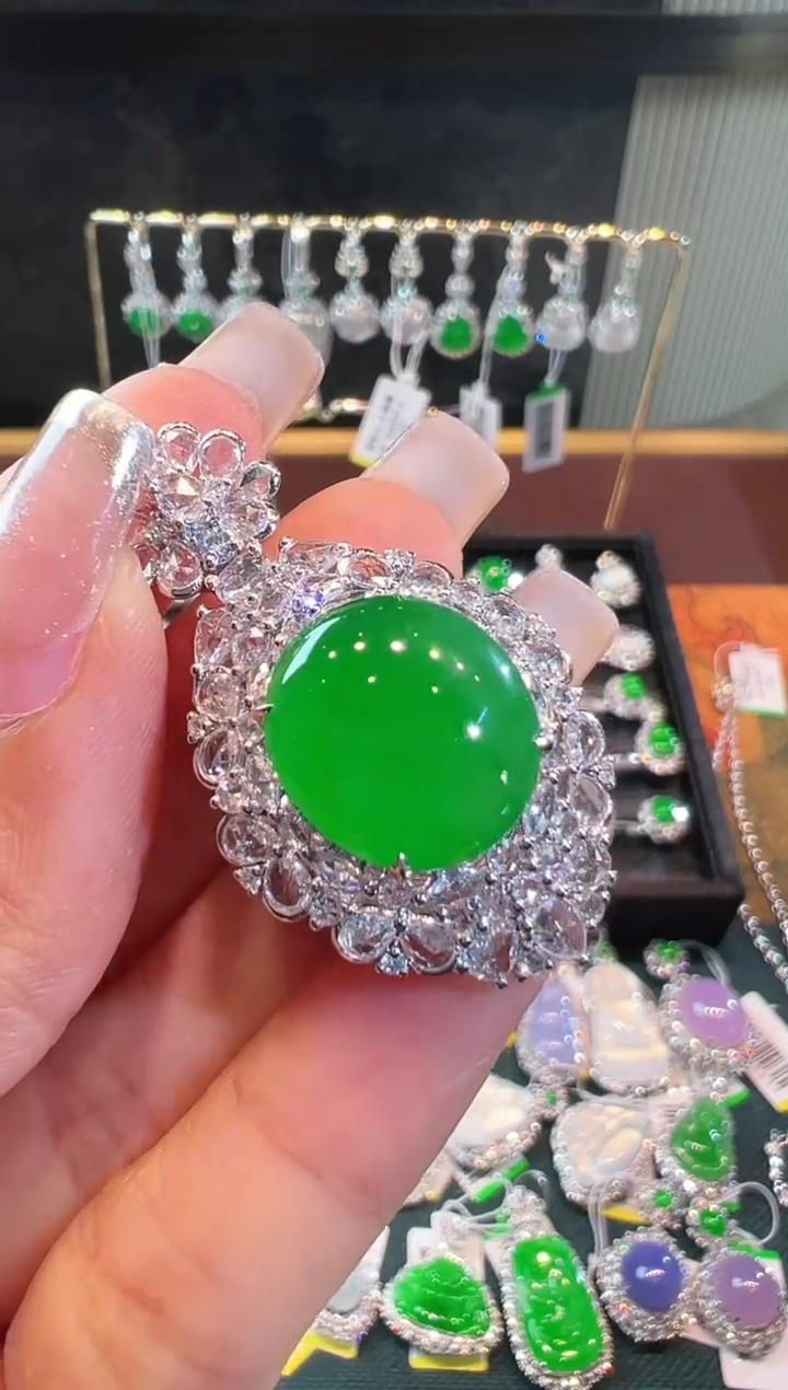 翡翠18K金镶嵌吊坠(不含链)翡翠