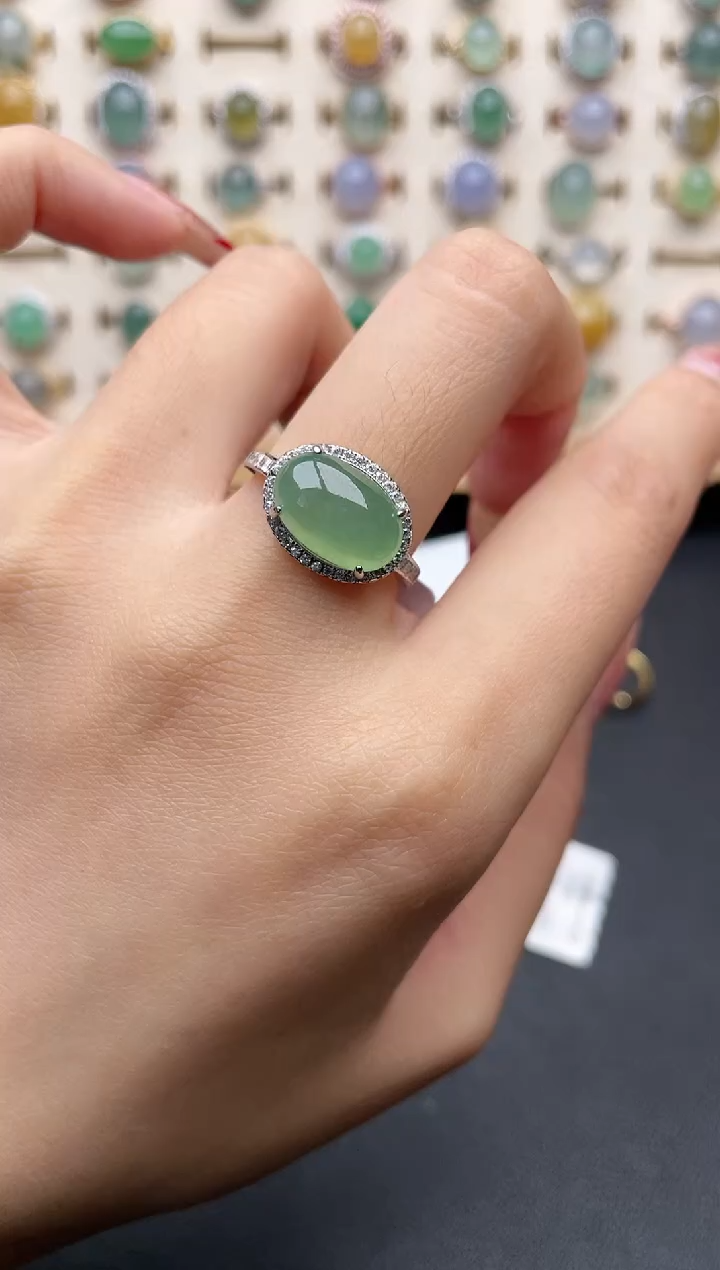 【闪购商品】翡翠戒指银S925镶嵌一物一证一礼盒