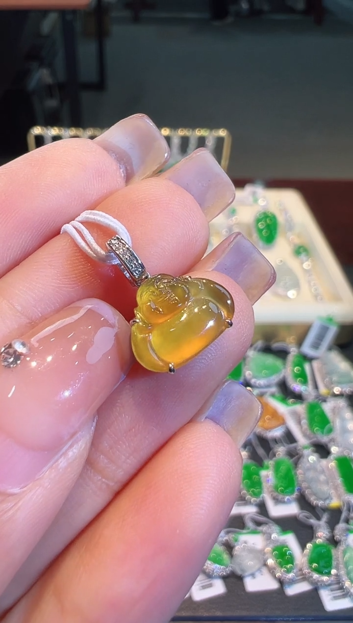【闪购商品】翡翠吊坠(不含链)18K金镶嵌小滴溜
