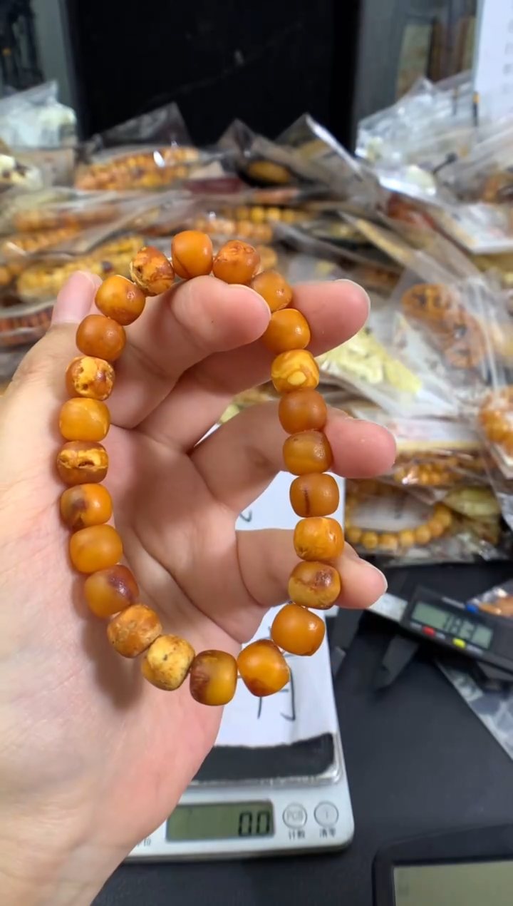 蜜蜡未镶嵌珠宝奇石1