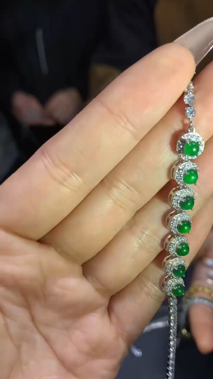 【闪购商品】翡翠手链未镶嵌0195820436多样性发一