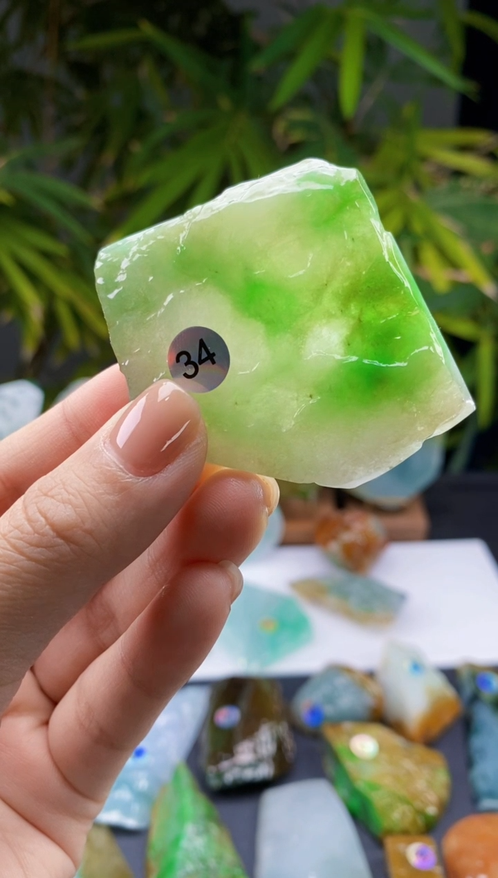 【闪购商品】定制翡翠未镶嵌翡翠