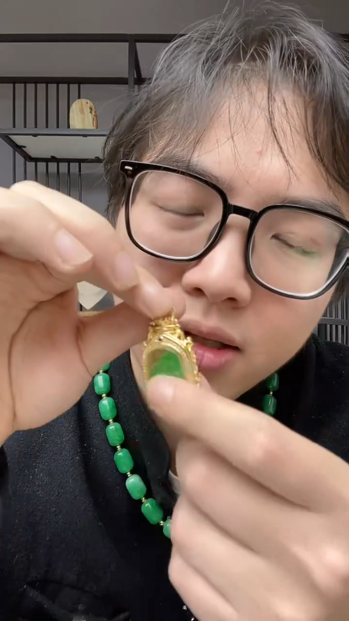 【闪购商品】翡翠颈饰合金佛公