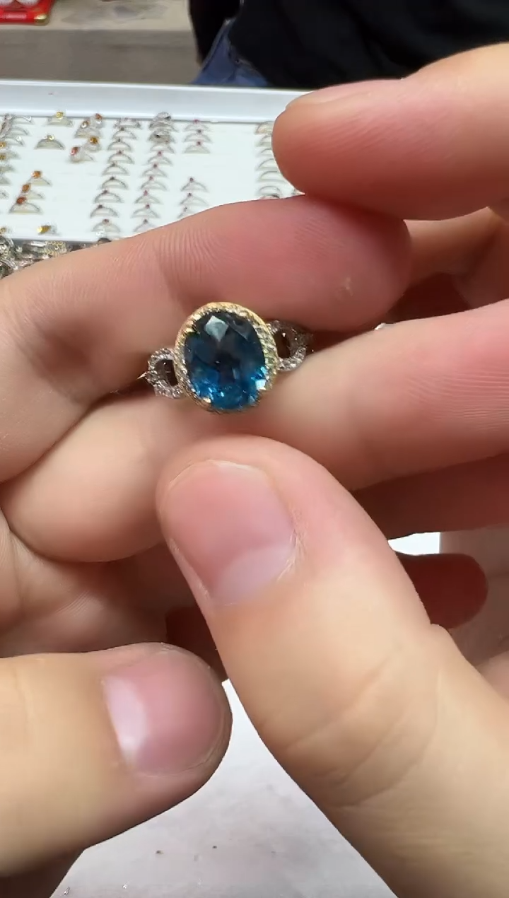 银S925镶嵌戒指托帕石1230m024多样性发其一