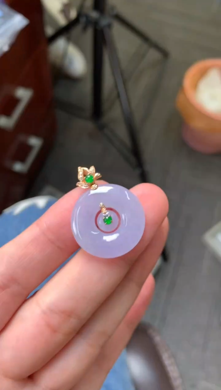 颈饰18K金镶嵌翡翠翡翠