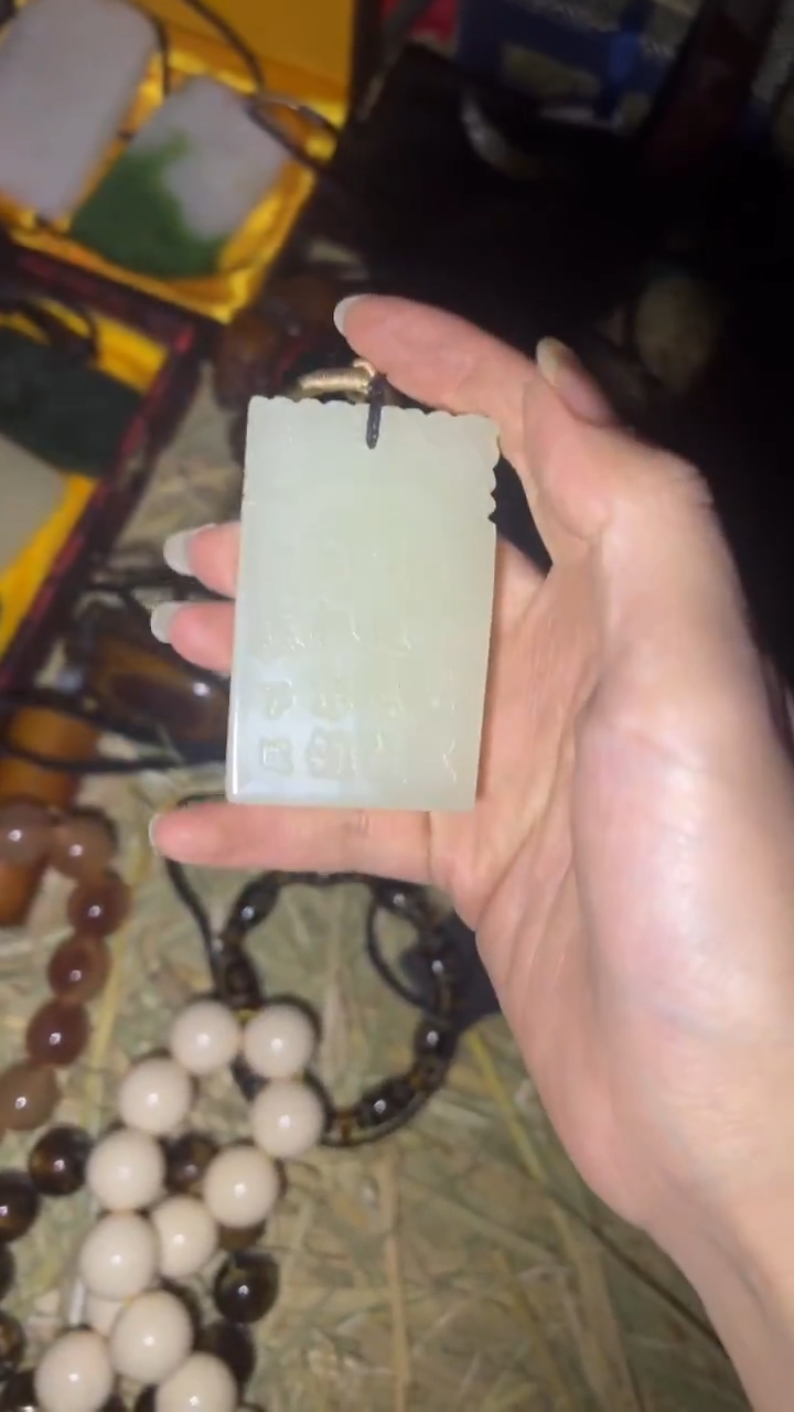 和田玉未镶嵌把件闪购高端商品链接子冈牌