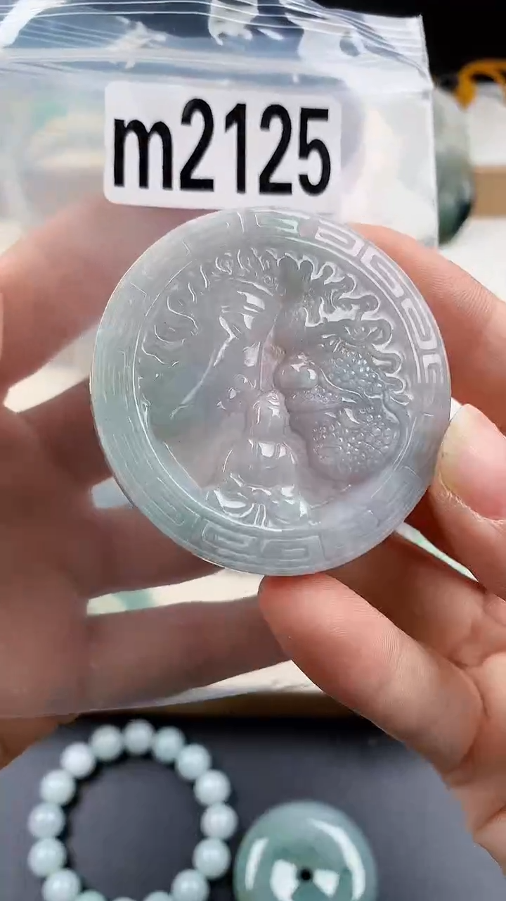 颈饰未镶嵌翡翠天然翡翠吊坠挂件